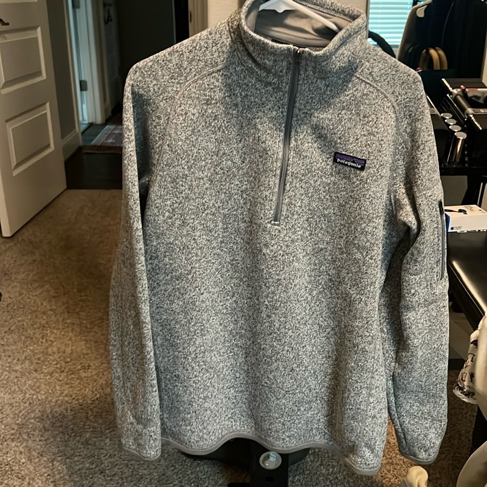 Patagonia Women’s XL Zipper Pullover